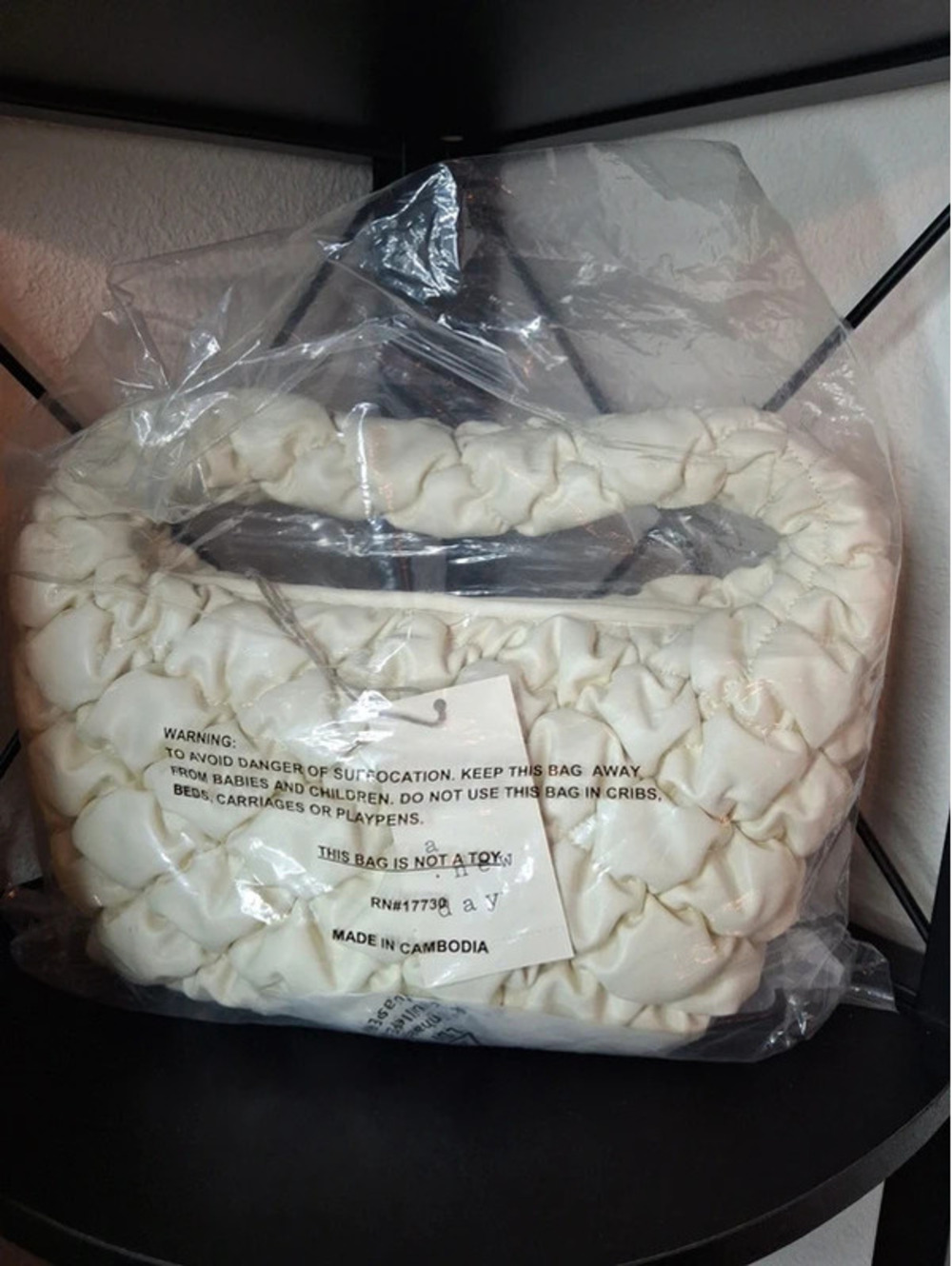 A New Day white bubble-quilted handbag with a soft, puffy texture NWT